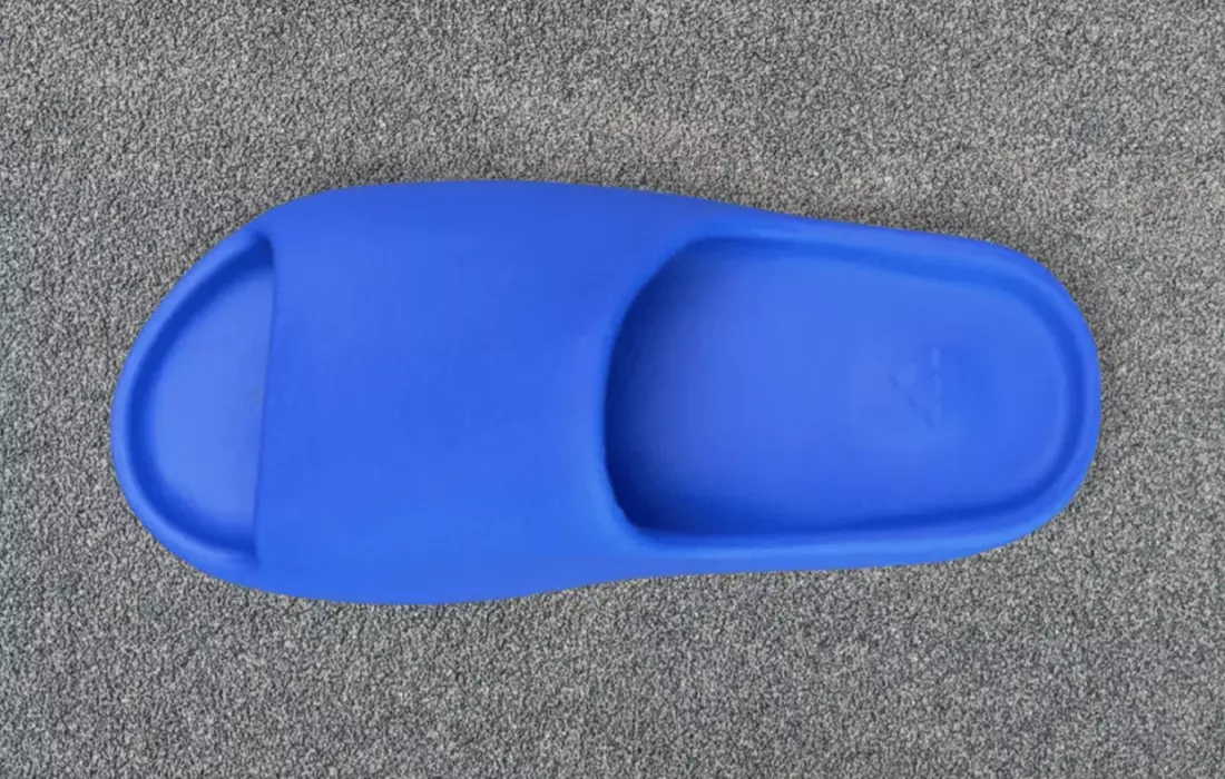 adidas Yeezy Slide Azure Blue ID4133 ဖြန့်ချိသည့်ရက်စွဲ