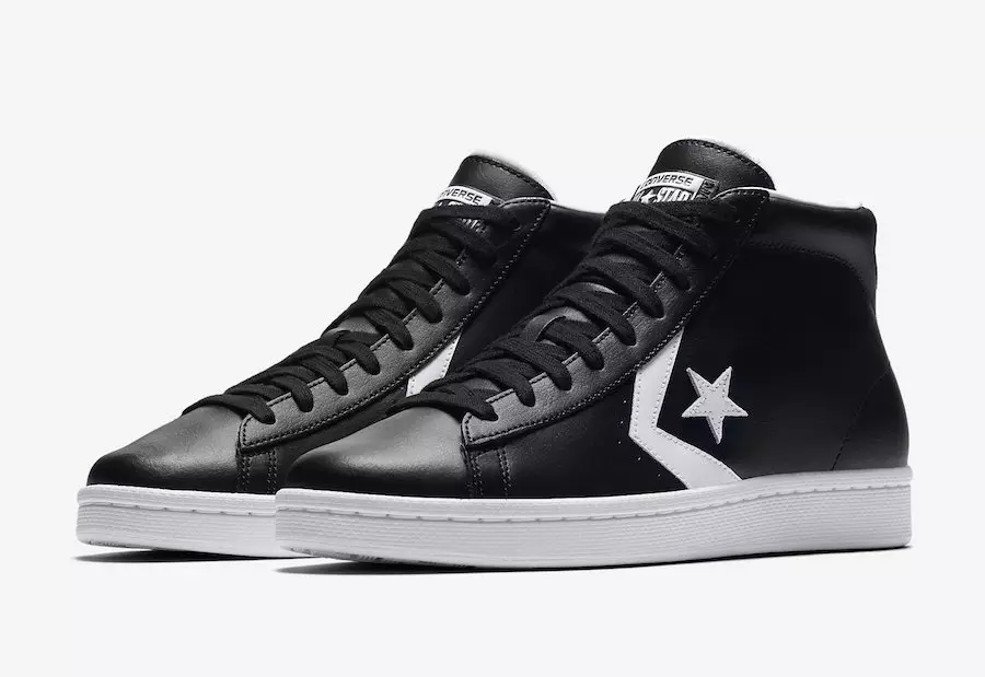 Converse Pro Leather Tilgjengelig i svart/hvitt