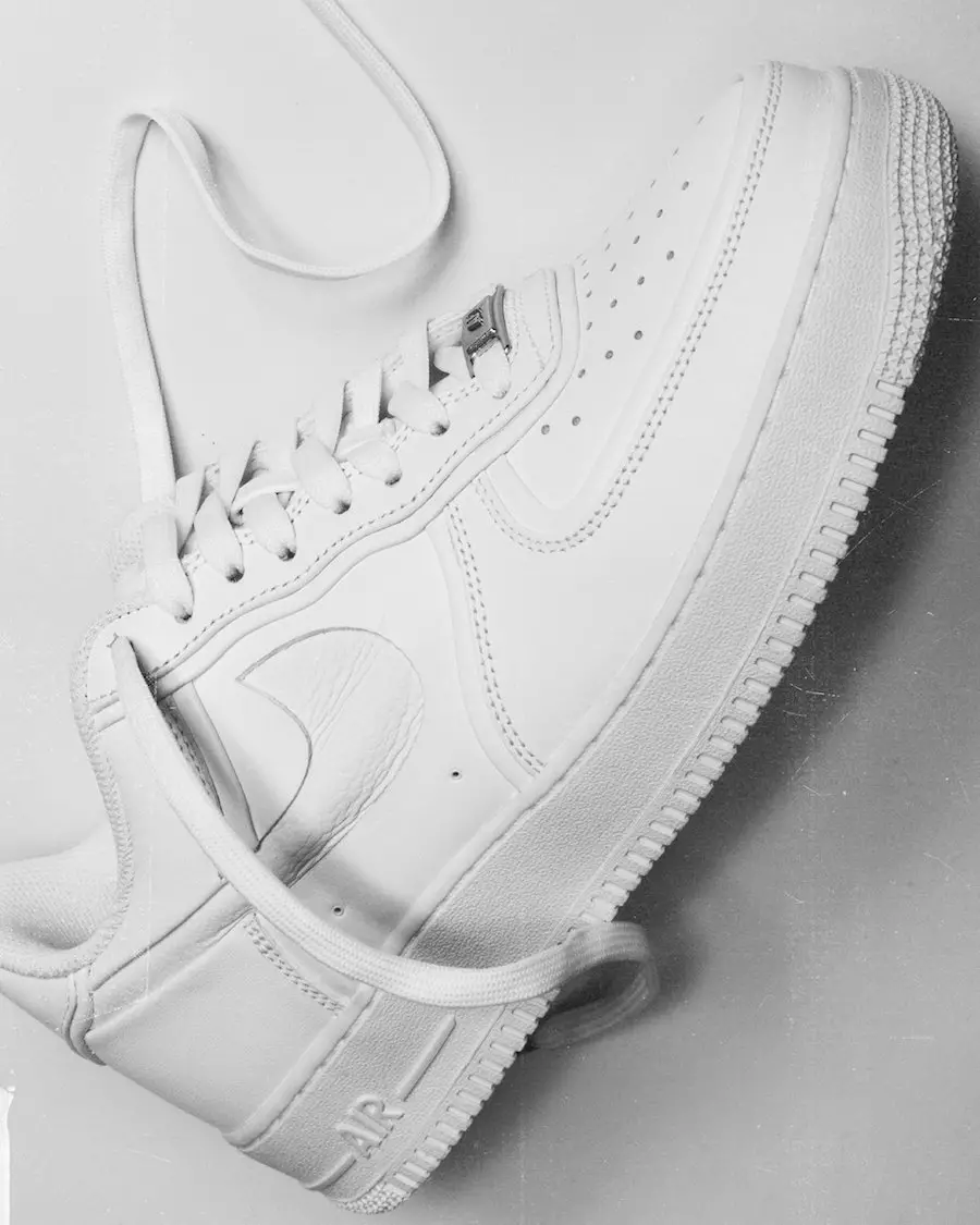 John Elliott Nike Air Force 1 AO9291-100 מעלדונג טאָג