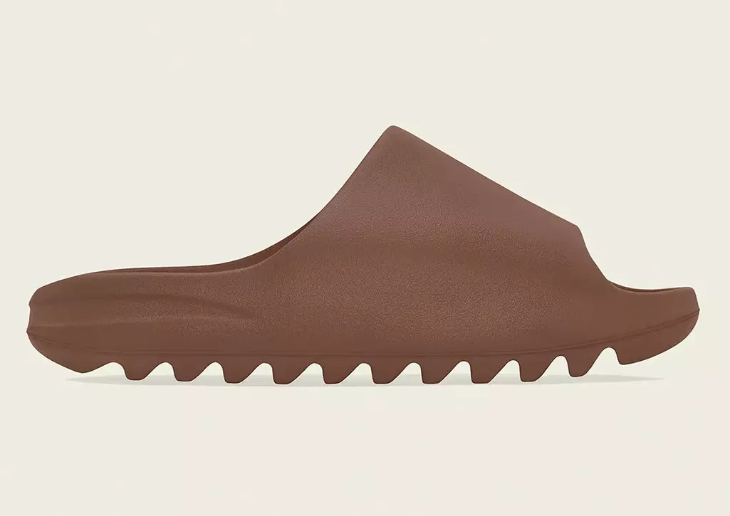 Официальные фотографии кроссовок adidas Yeezy Slide «Flax»