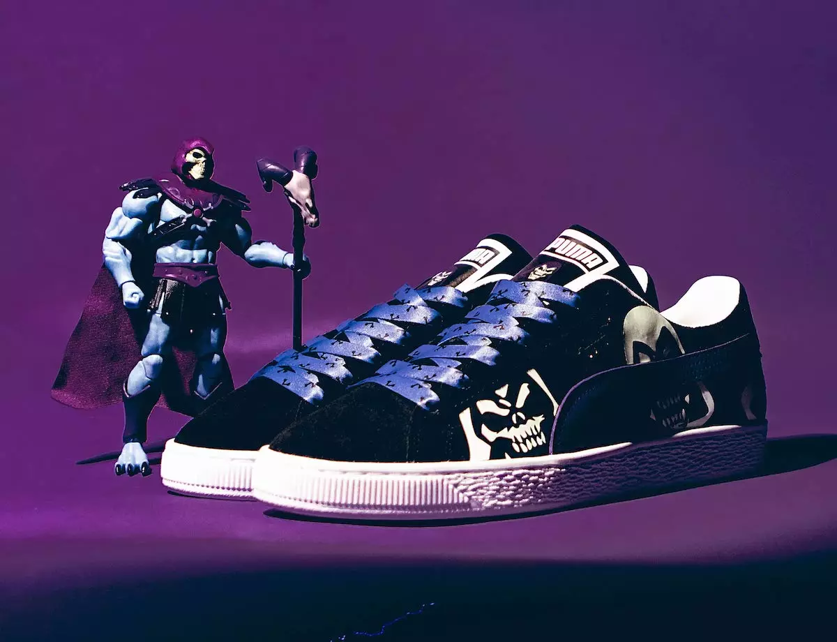 Дата выхаду PUMA Suede Skeletor