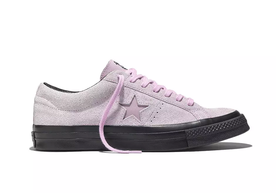 Koleksi Stussy x Converse One Star 74