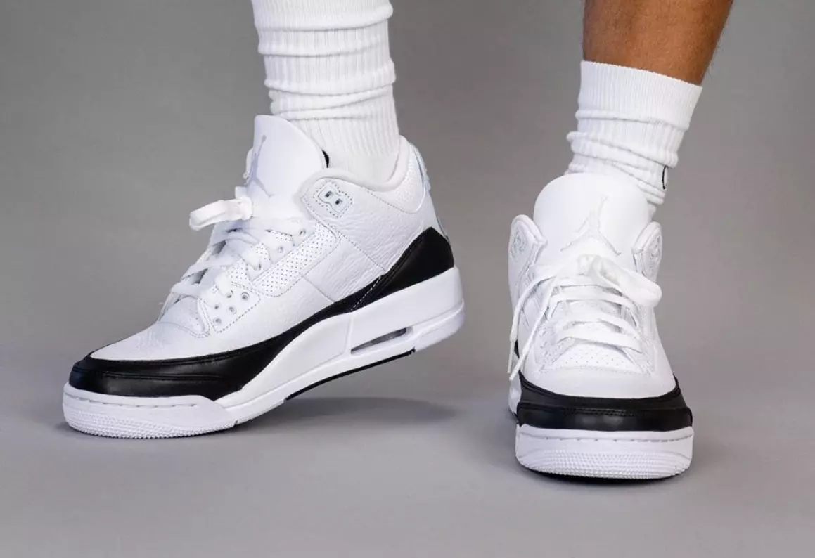 Fragment x Air Jordan 3 DA3595-100 Ημερομηνία κυκλοφορίας On-Foot