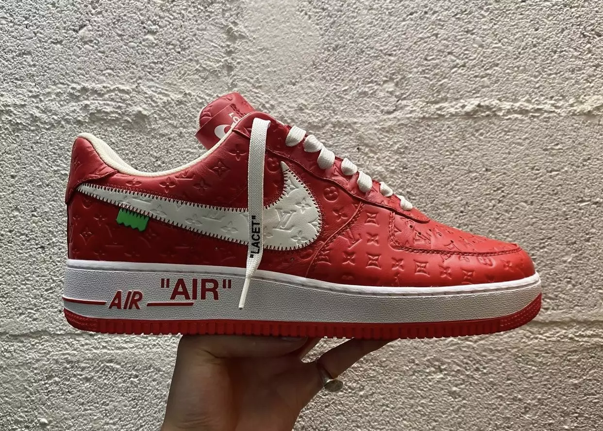 Louis Vuitton Nike Air Force 1 רויט