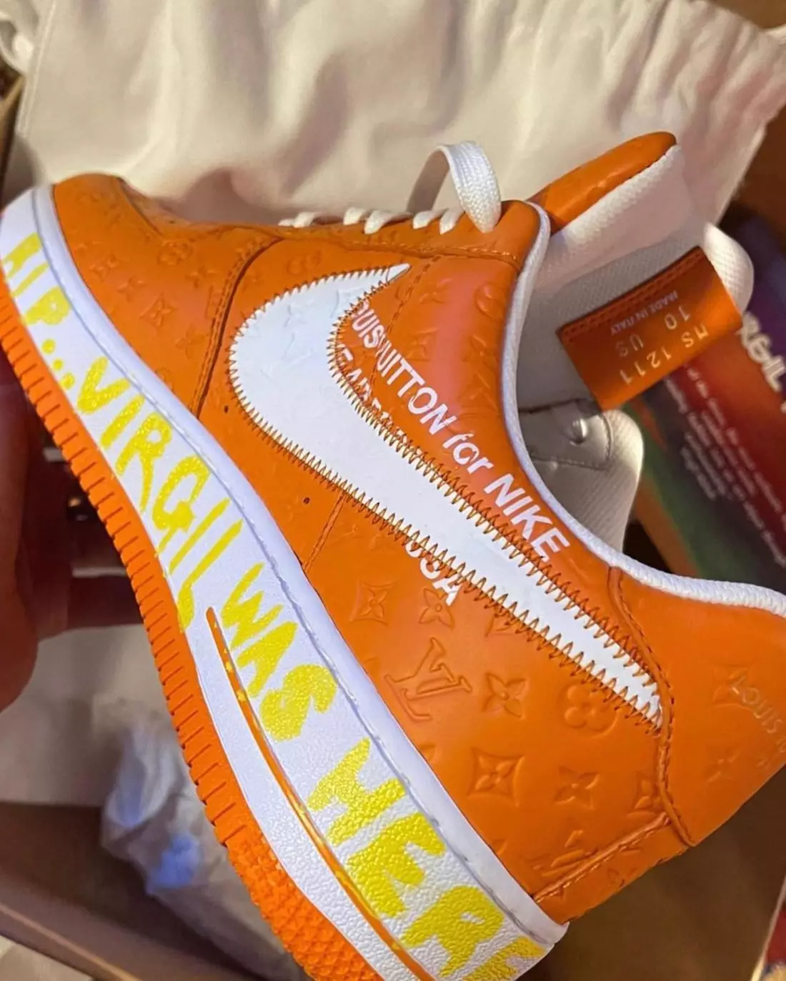 Louis Vuitton Nike Air Force 1 Orange Data lansării