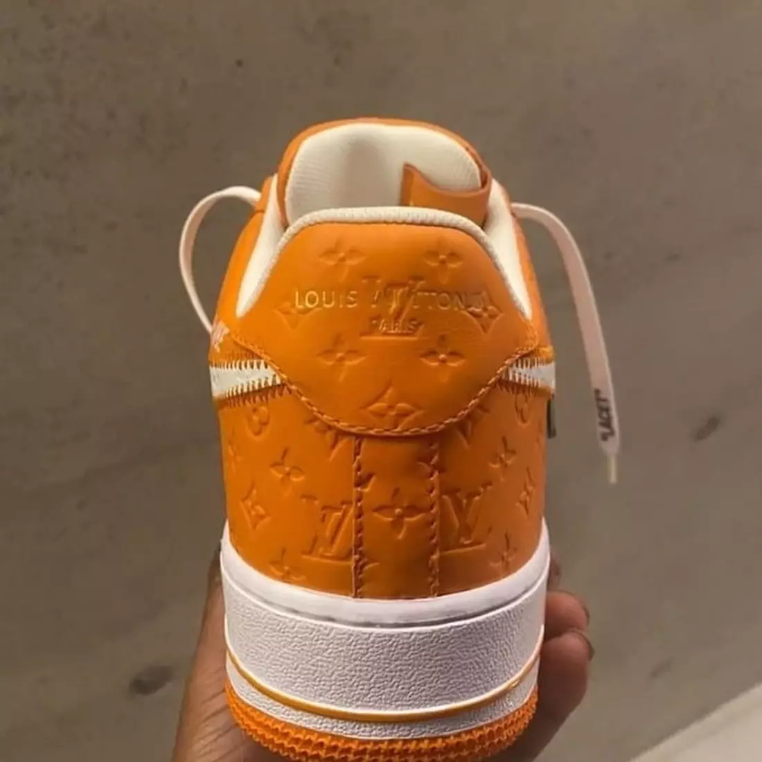 Louis Vuitton Nike Air Force 1 Санаи барориши афлесун