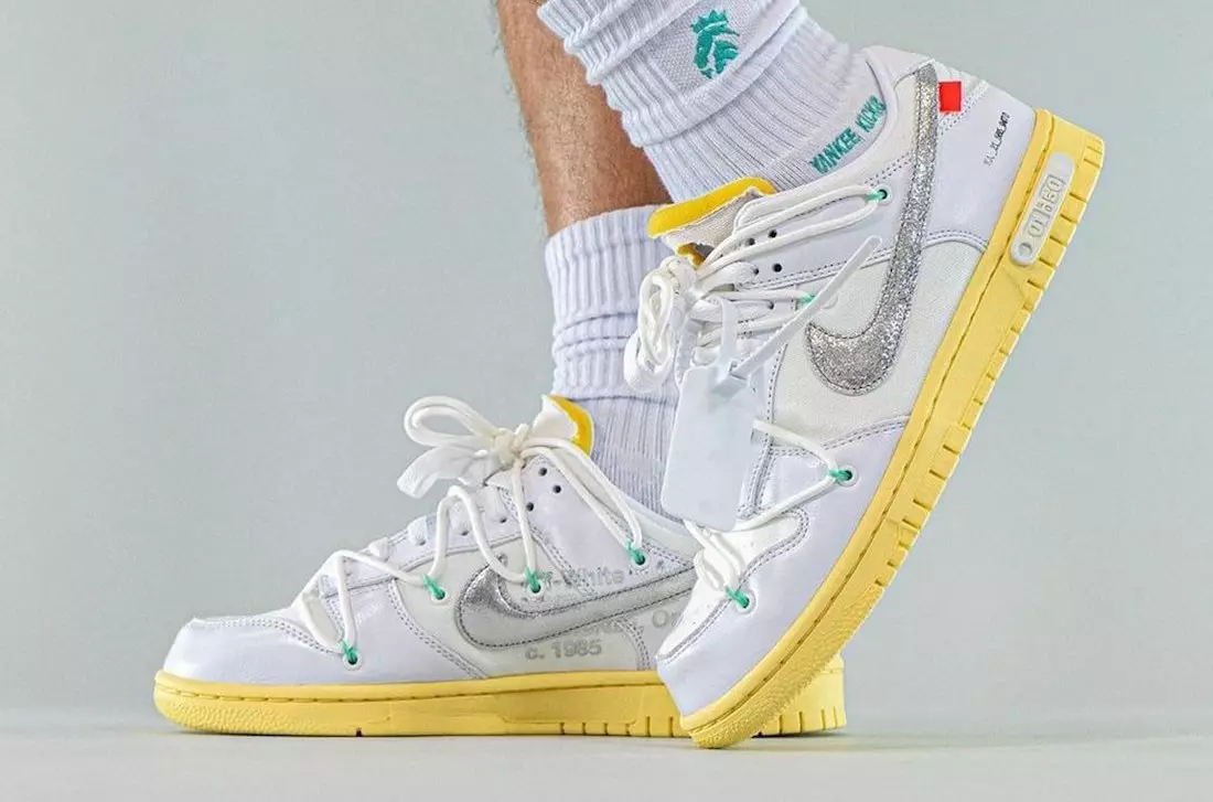 How The Off-White x Nike Dunk Low