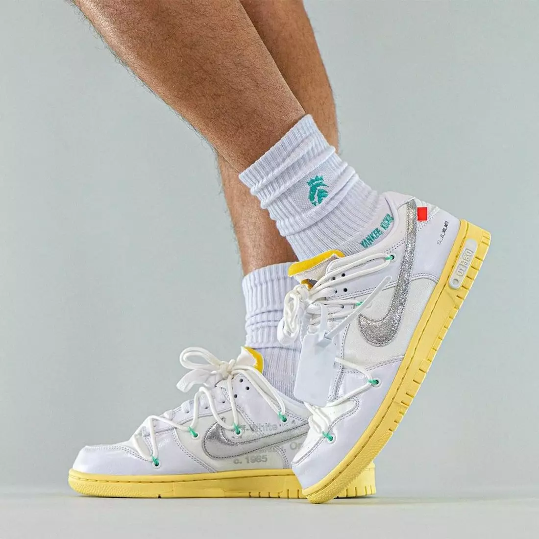 Off-white Nike Dunk Low Lot 1 Датум на издавање On-Feet