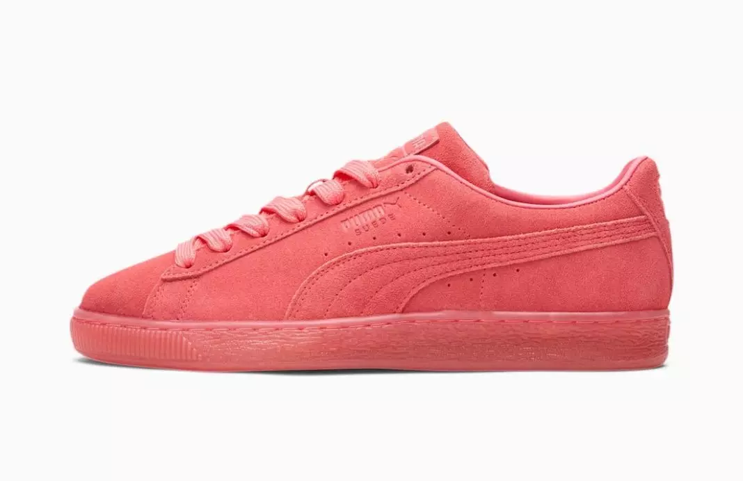 Датум на издавање на PUMA Suede Classic Mono Iced Sun Kissed Coral