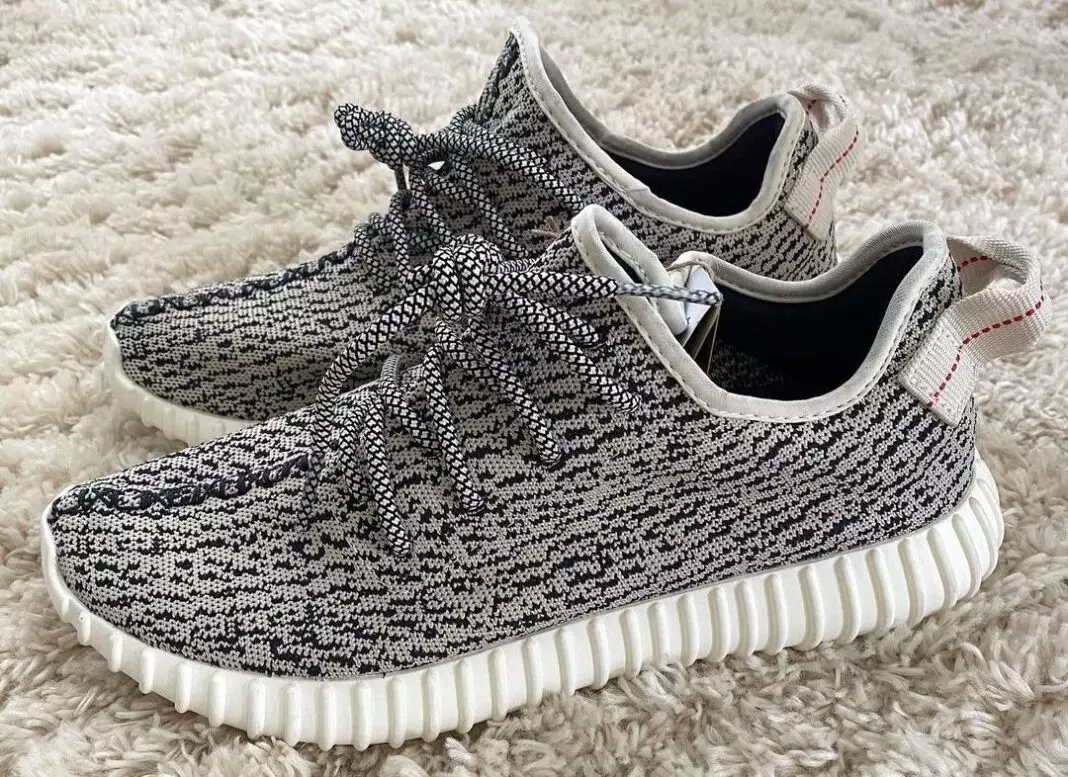 2022 تاريخ إصدار حذاء أديداس Yeezy Boost 350 Turtle Dove