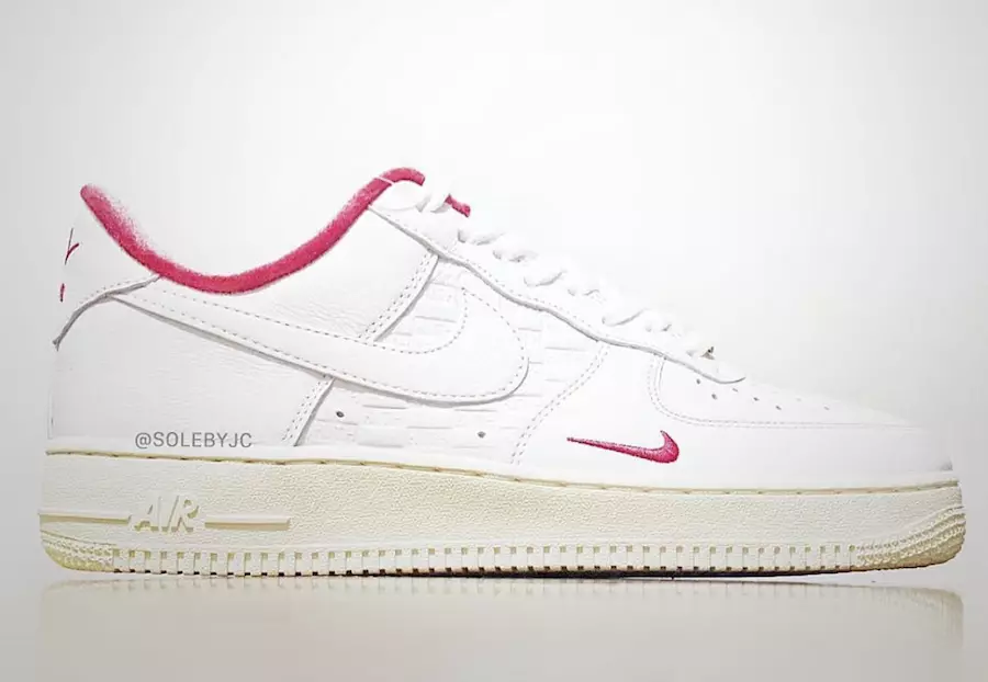 Kith Nike Air Force 1 White University Red Metallic Gold გამოშვების თარიღი