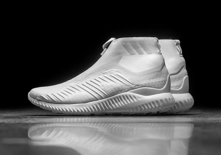 KITH x adidas AlphaBounce ジップ クリスタル ホワイト