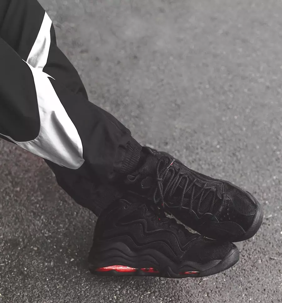 KITH Nike Air Pippen svartur hestur