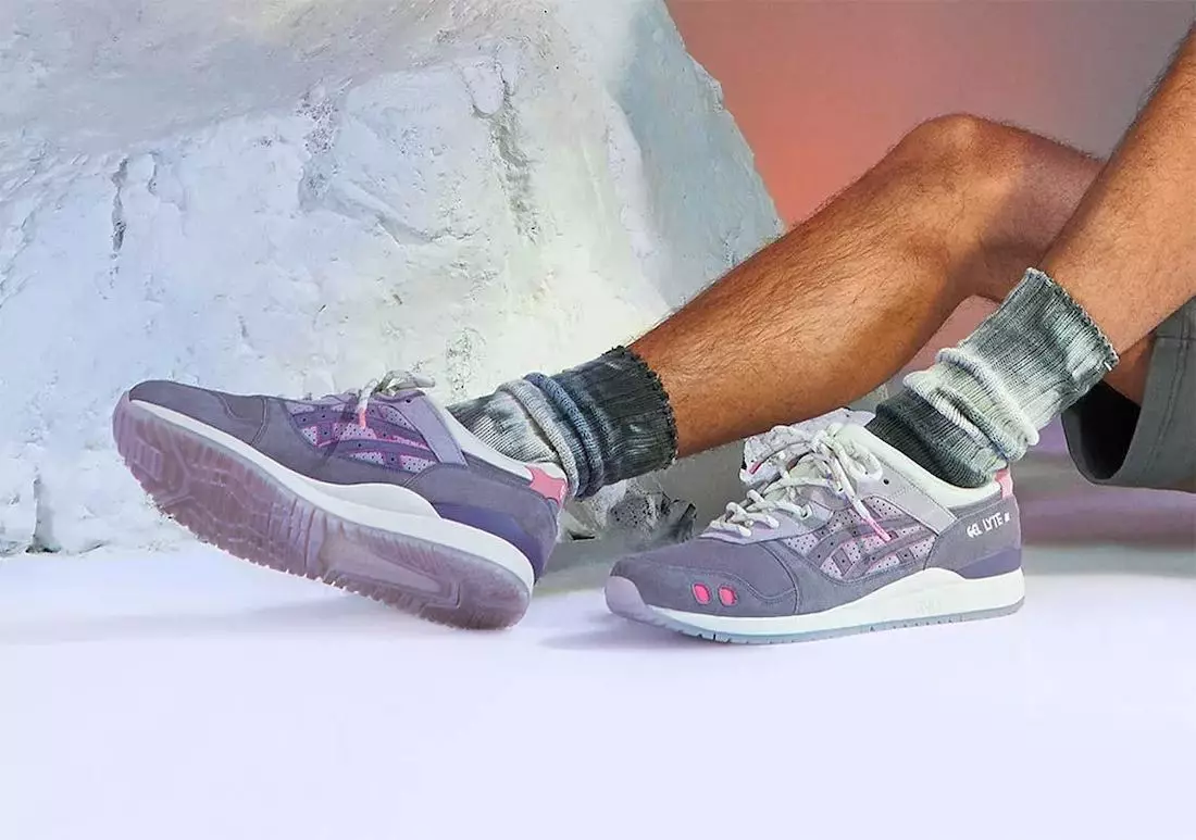 END ASICS Gel Lyte III パール発売日