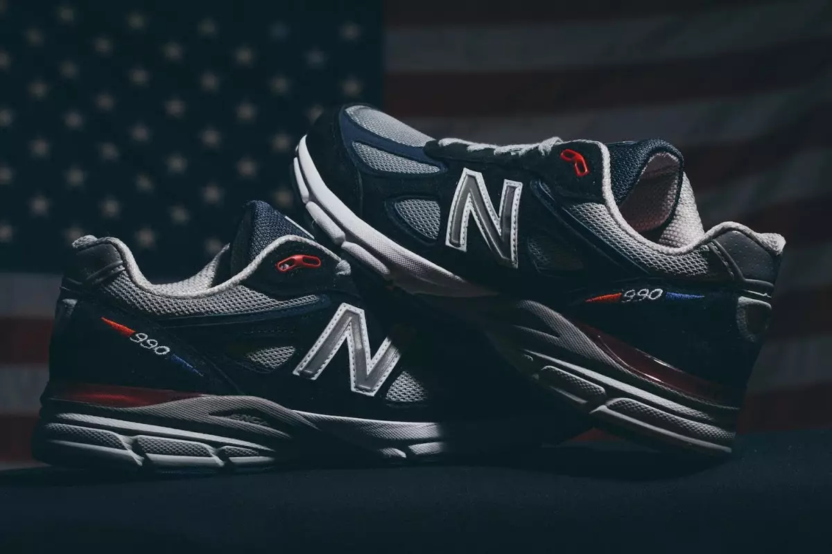 DTLR x New Balance 990 stelle e strisce