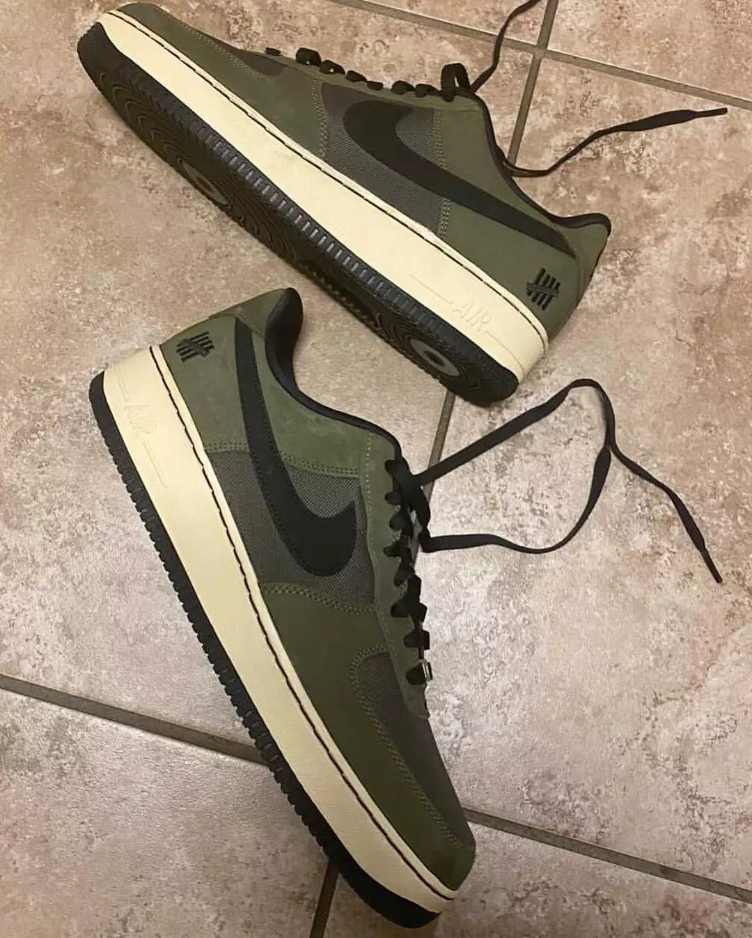 Ubesejret Nike Air Force 1 lav udgivelsesdato