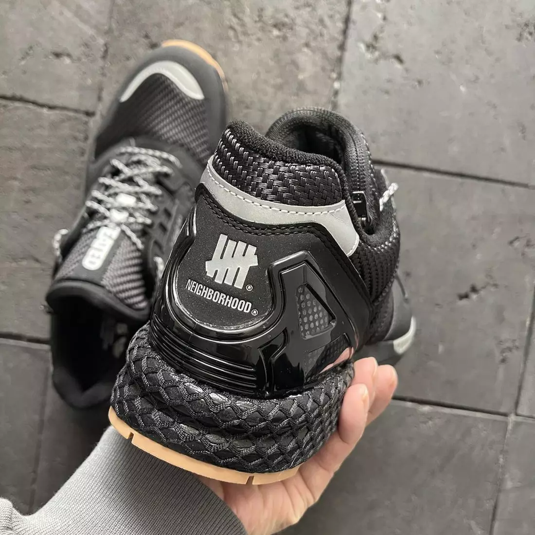 Neighborhood Undefeated adidas ZX 8000 Black Date de sortie