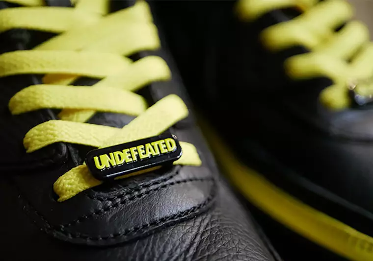 Undefeated Nike Air Max 90 Black Optic Yellow CJ7197-001 Информация о выпуске