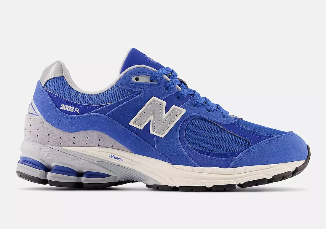 New Balance 2002R birtist í bláu rúskinni