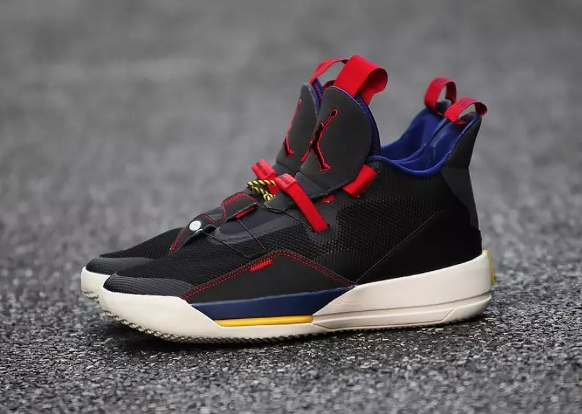 Air Jordan 33 XXXIII Tech Pack BV5072-001 Çıkış Tarihi