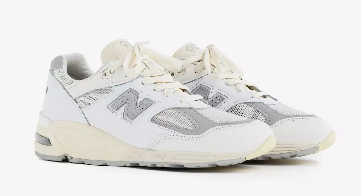 New Balance 990v2 Made in USA White M990TC2 Data lansării