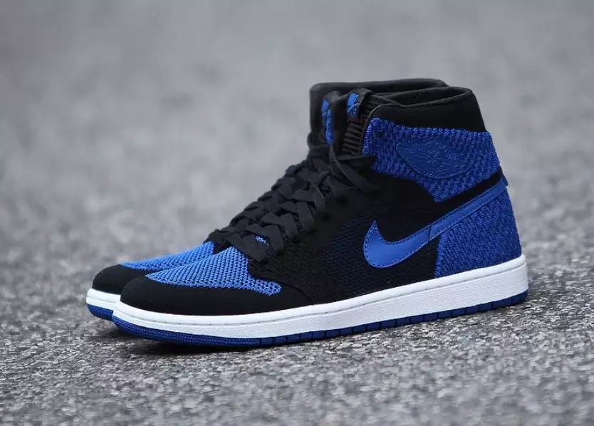 Air Jordan 1 Royal Flyknit