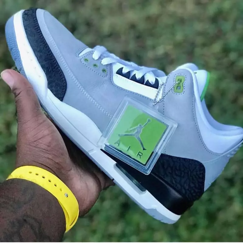 Air Jordan 3 Chlorophyll 136064-006 Шығарылған күні