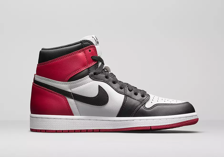 Air Jordan 1 Grianghraif Oifigiúla Black Toe