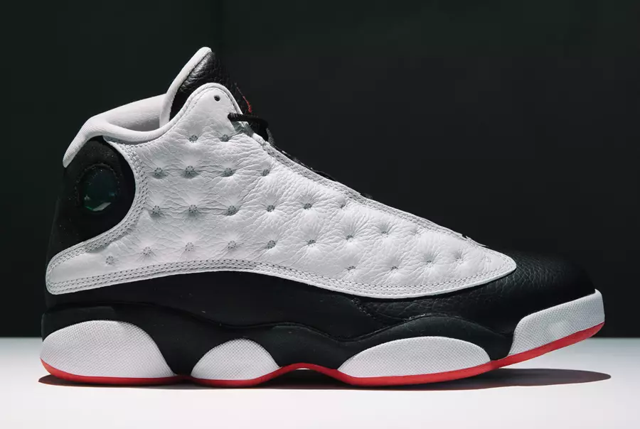 Air Jordan 13 Dia Mendapat Permainan