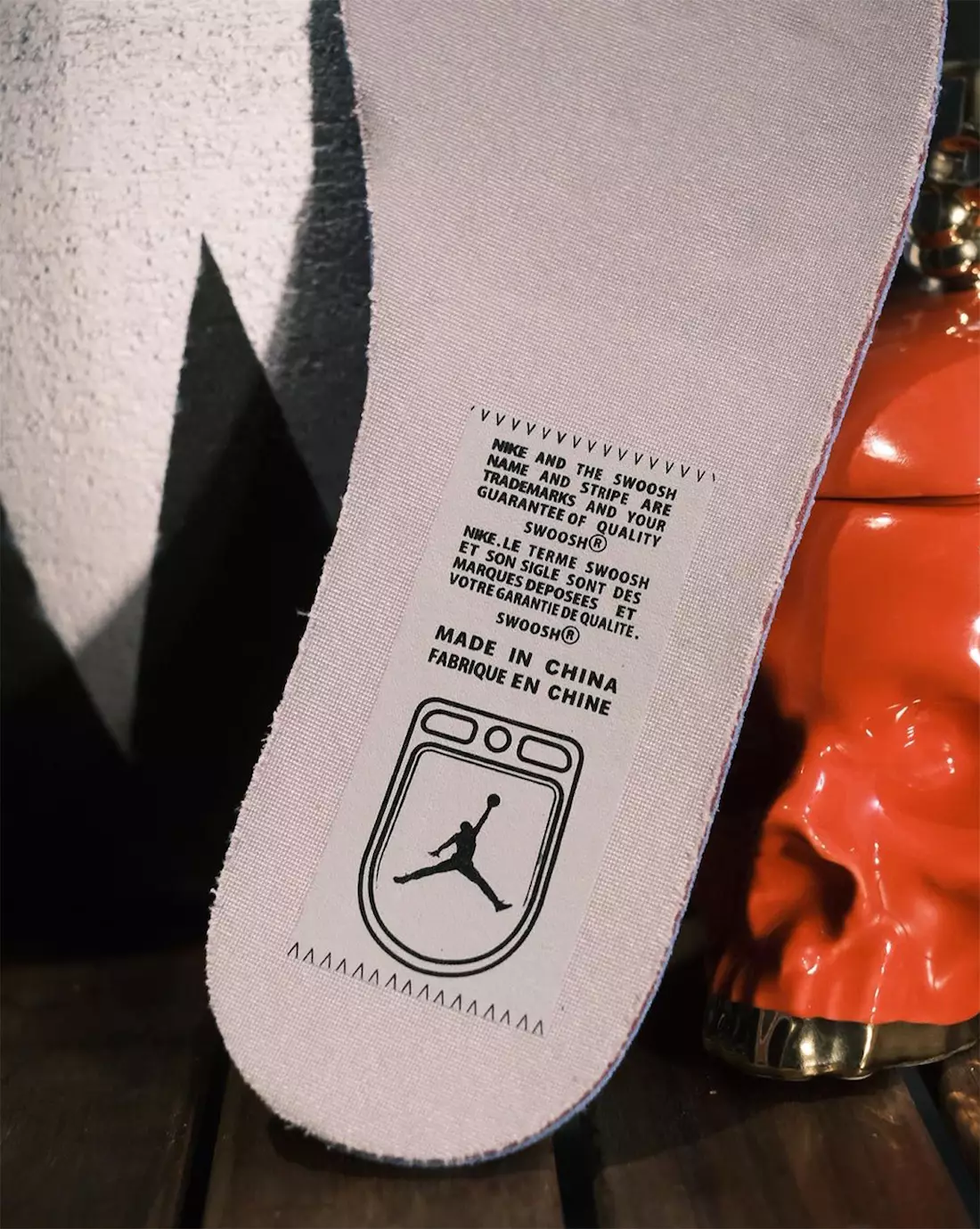 Air Jordan 1 Zoom CMFT Data tal-Ħruġ tal-Fidda Metallika