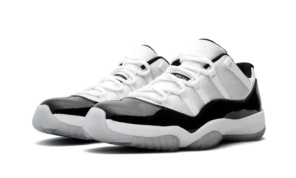 Air Jordan 11 Low Concord