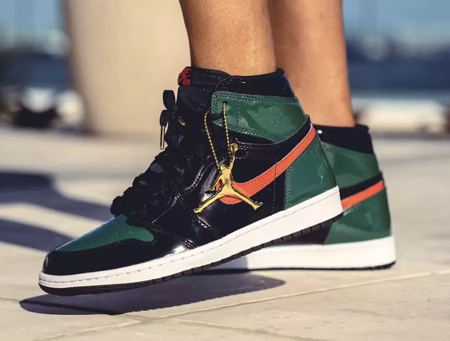 SoleFly Air Jordan 1 em couro envernizado no pé