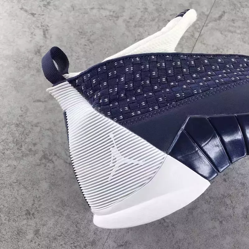 Air Jordan 15 Obsidian 881429-400