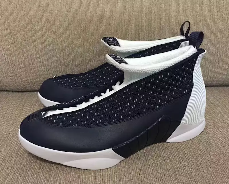 Air Jordan 15 Retro Обсидиан Белый