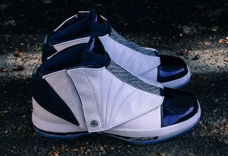 Air Jordan 16 Retro Midnight Navy