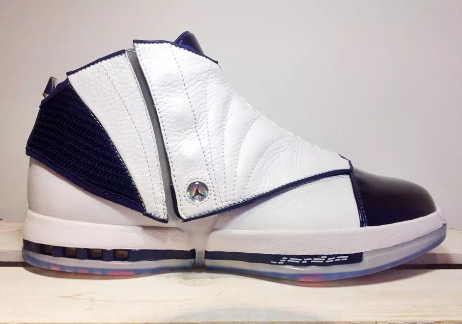 Air Jordan 16 Retro White Navy Novembru 2016