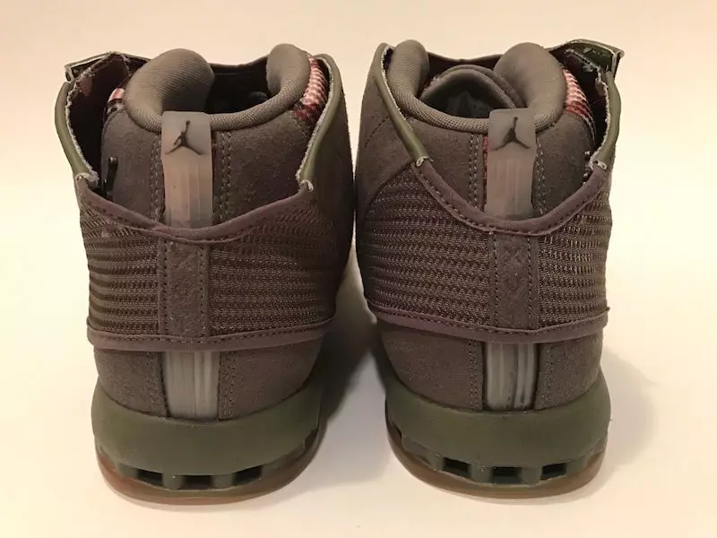 Air Jordan 16 စစ်ပြန်များနေ့ Camo PE