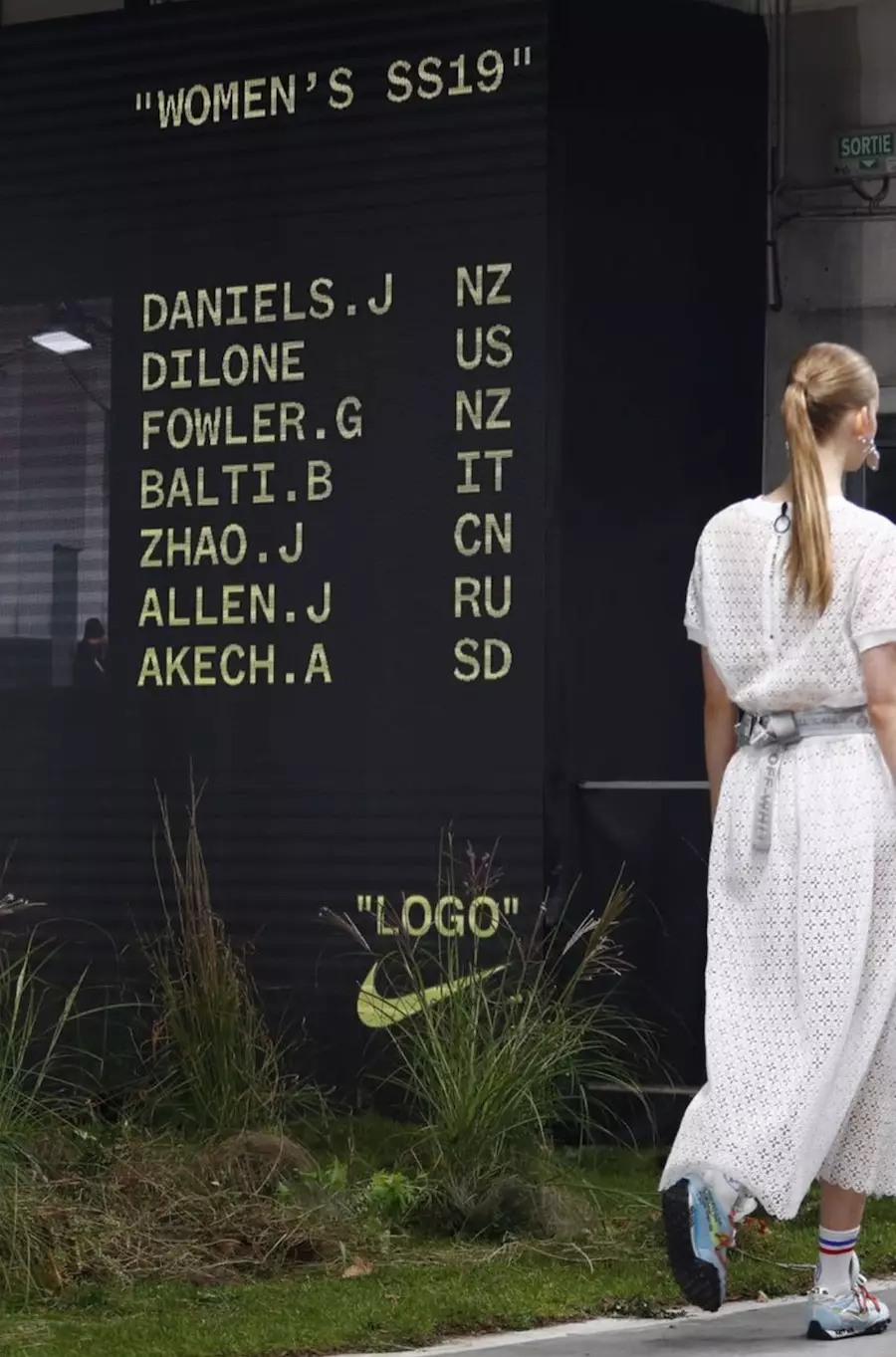 Data lansării colecției Nike Track and Field Off-White