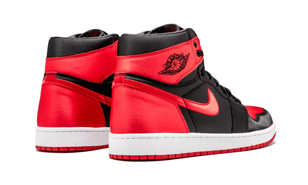 Air Jordan 1 Satin Interdit