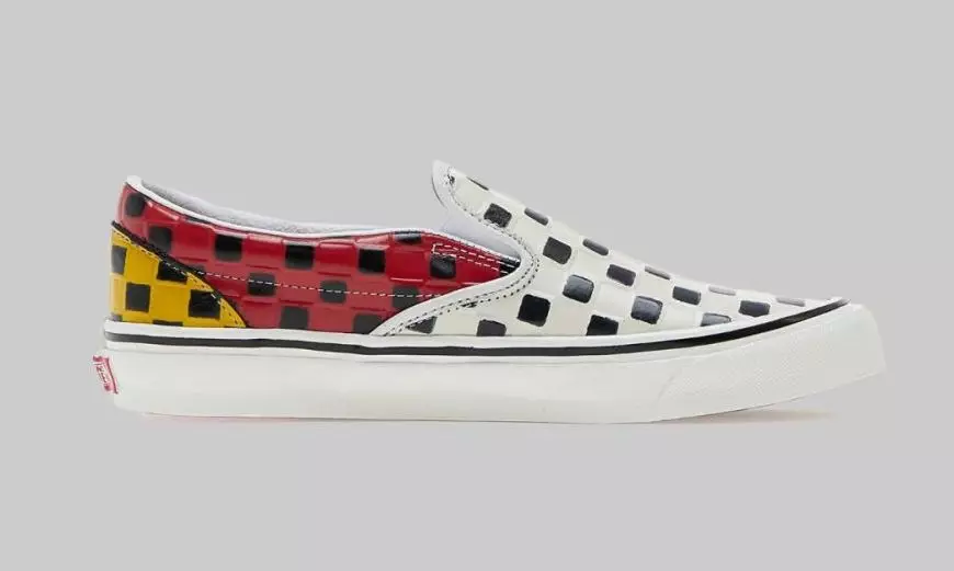 Vans Slip-On 98 DX Checkerboard VN0A3JEX9ID1 ဖြန့်ချိသည့်ရက်စွဲ