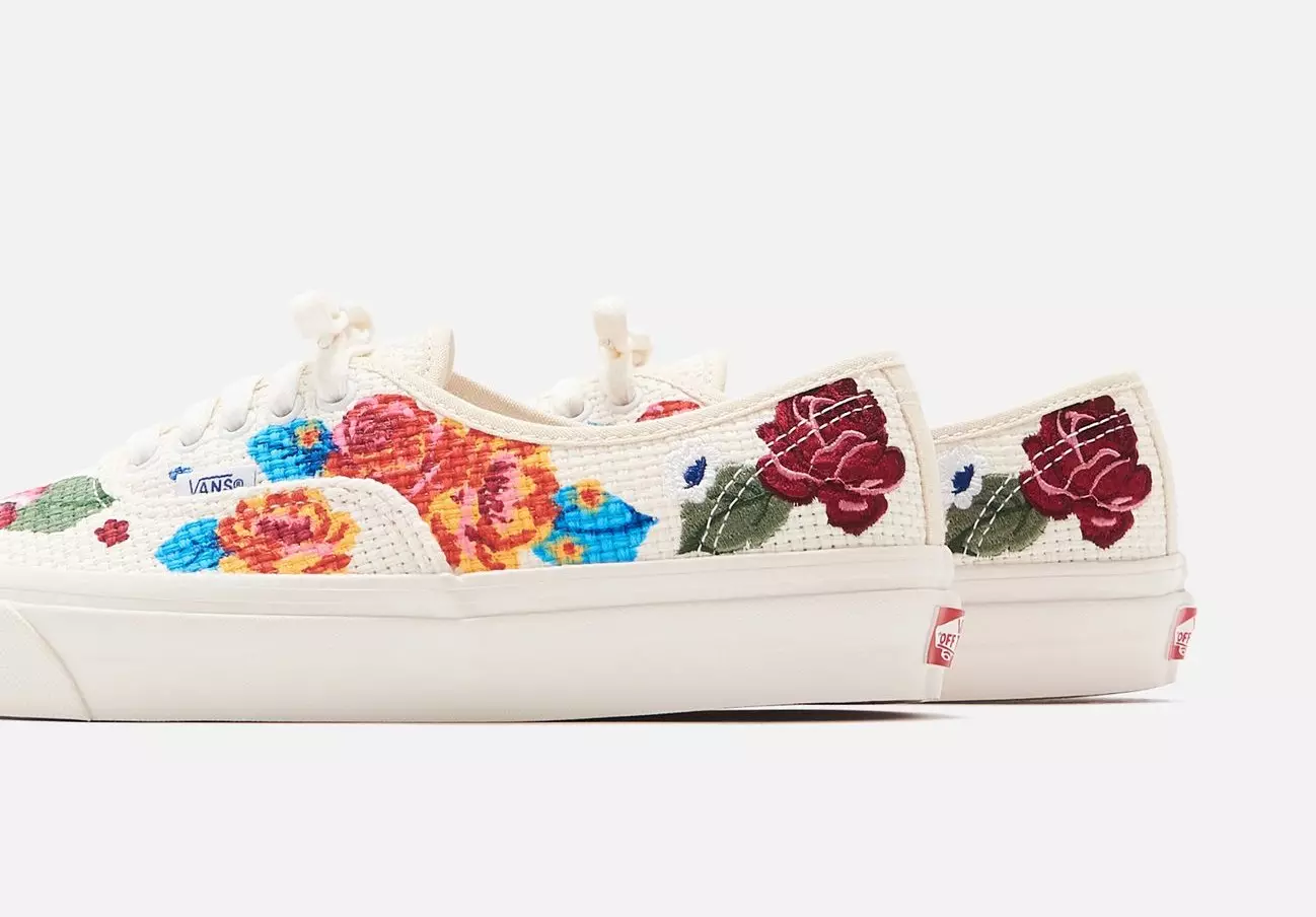 Дата выхода Vans Needlepoint Authentic 44 DX с цветочным принтом VN0A54F29GM