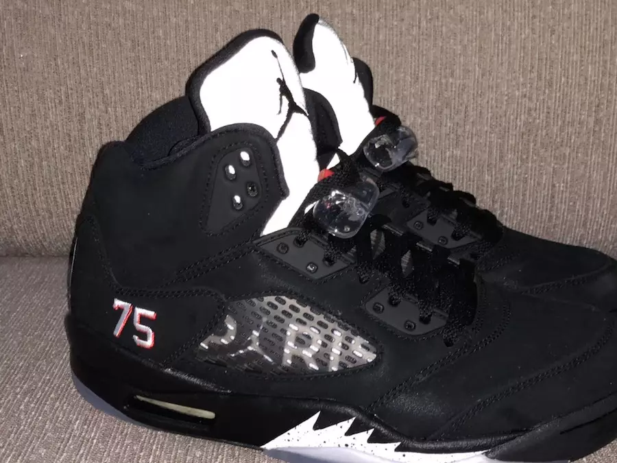 Lưỡi phản quang 3M của Air Jordan 5 PSG Paris