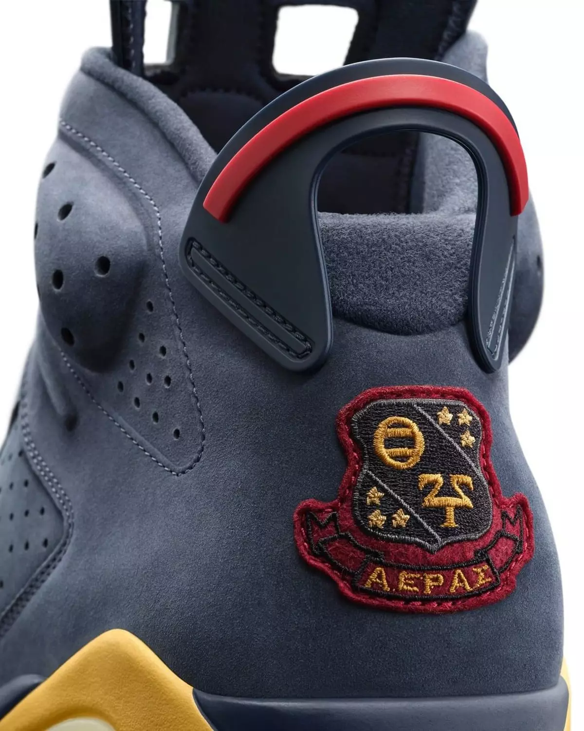 Koleksi PE Air Jordan 6 Fraternity 2021